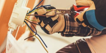 Ile kosztuje instalacja elektryczna w domu o powierzchni 100 m²