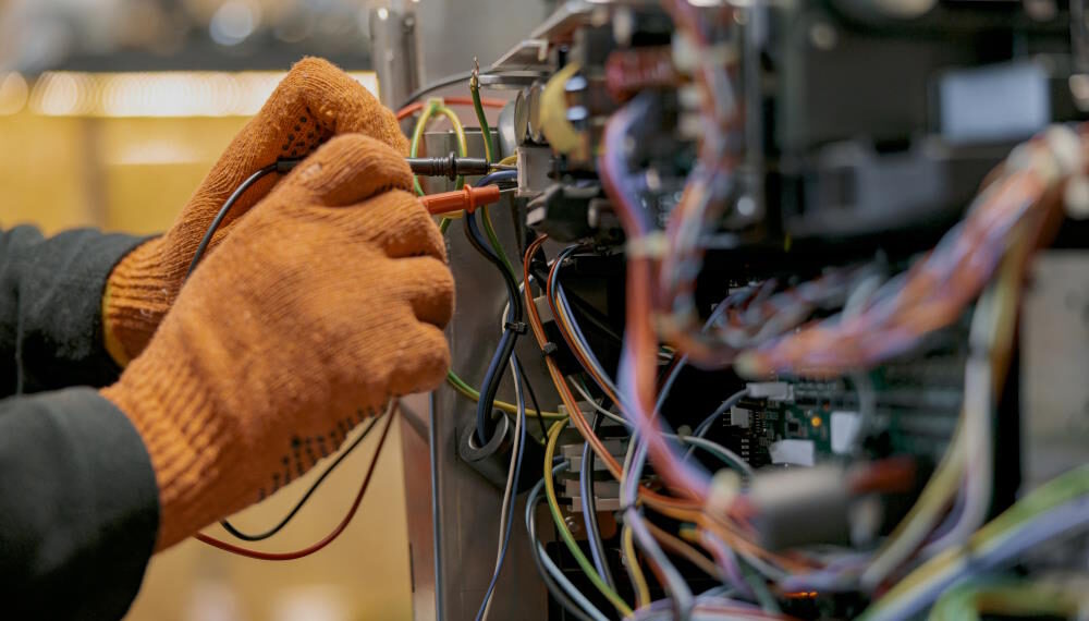 Ile kosztują usługi elektryka?